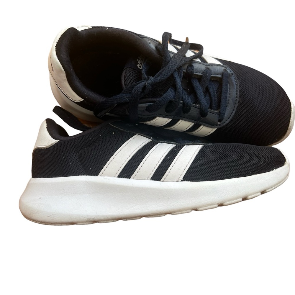 Boys adidas navy sneakers